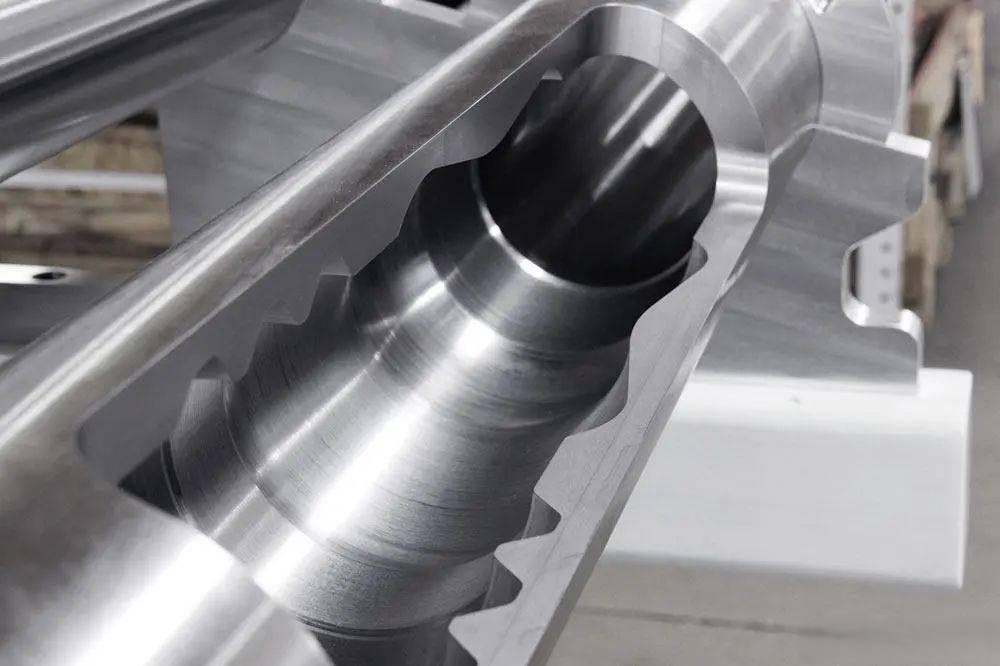 Deep hole drilling for hydraulic manifold machining